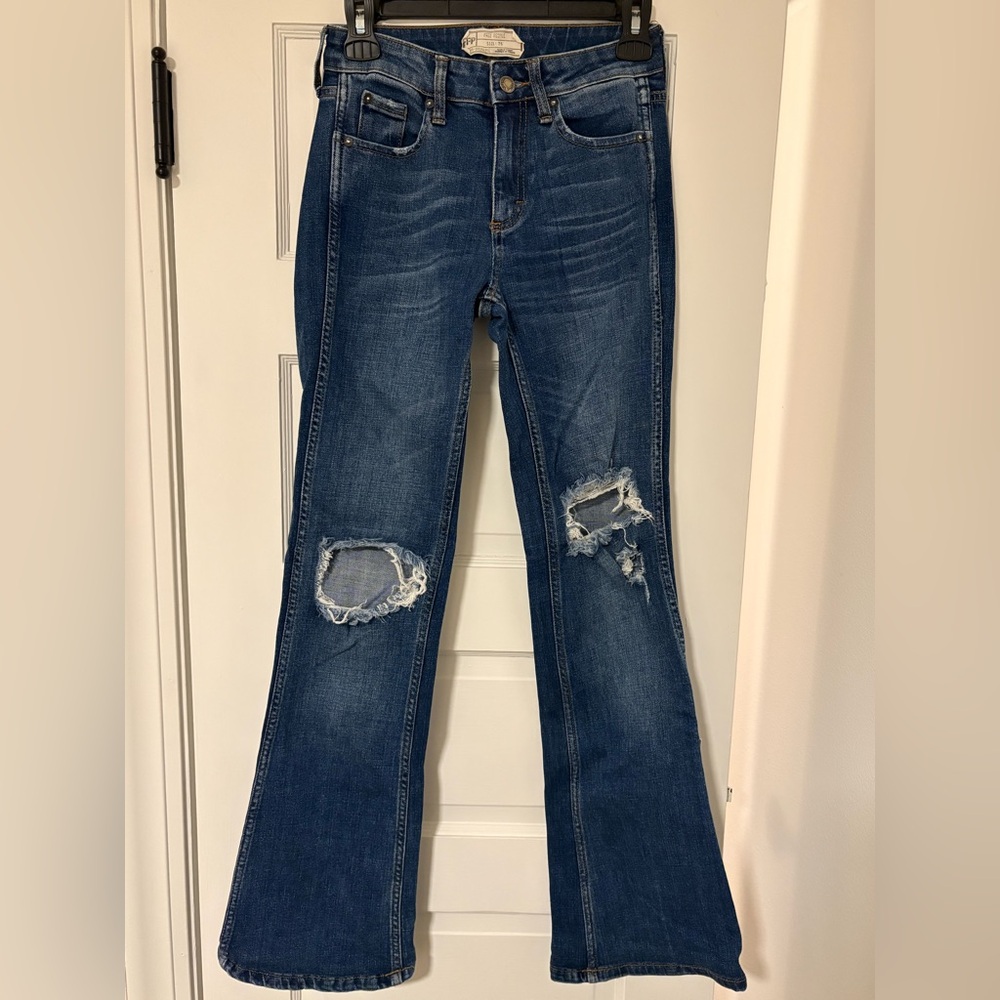Free People Dark Blue Distressed Flare Jeans Vintage ***